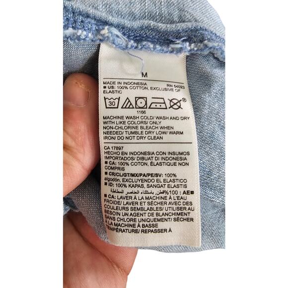 Old Navy Smocked Bodice Chambray Mini Dress – Size M - Picture 5 of 6